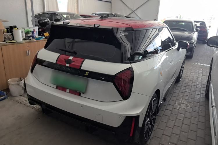 Used MINI Electric COOPER 2024 452km COOPER SE Racing Driver Rear Right 45 Deg