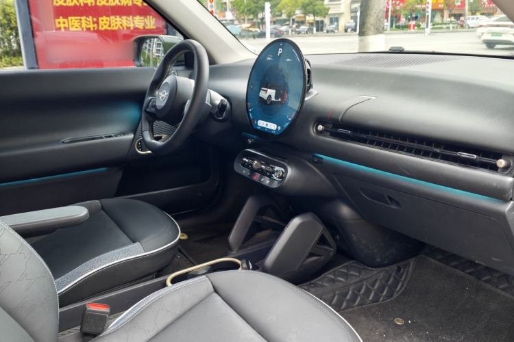 Used MINI Electric COOPER 2024 456km COOPER E Classic Edition Right Front Seat