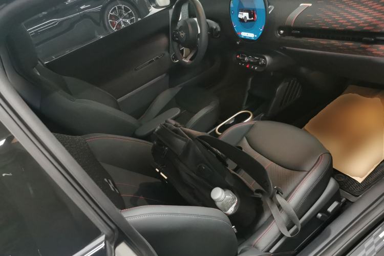 Used MINI Electric COOPER 2024 452km COOPER SE Racing Driver Right Front Seat