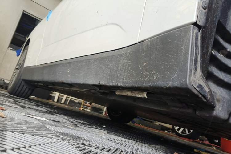 Used MINI Electric COOPER 2024 456km COOPER E Classic Edition Right Side Sill