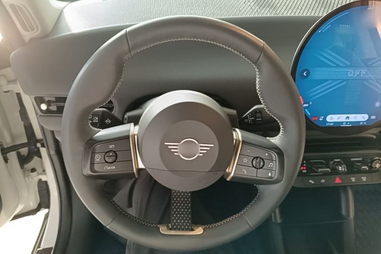Used MINI Electric COOPER 2024 456km COOPER E Classic Edition Steering Wheel