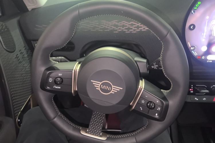Used MINI Electric COOPER 2024 452km COOPER SE Artist Steering Wheel