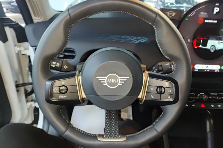 Used MINI Electric COOPER 2024 456km COOPER E Classic Edition Steering Wheel