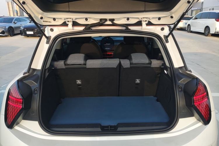 Used MINI Electric COOPER 2024 456km COOPER E Classic Edition Trunk
