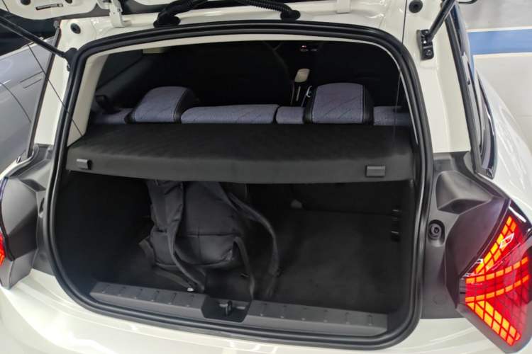 Used MINI Electric COOPER 2024 452km COOPER SE Artist Trunk