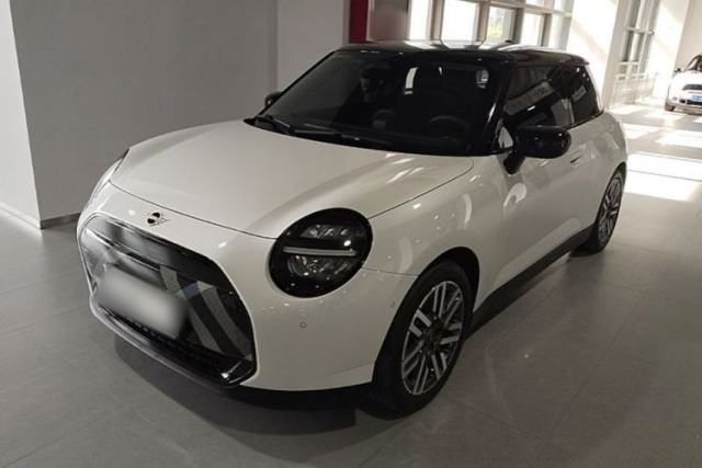 Used MINI Electric COOPER 2024 456km COOPER E Classic Edition