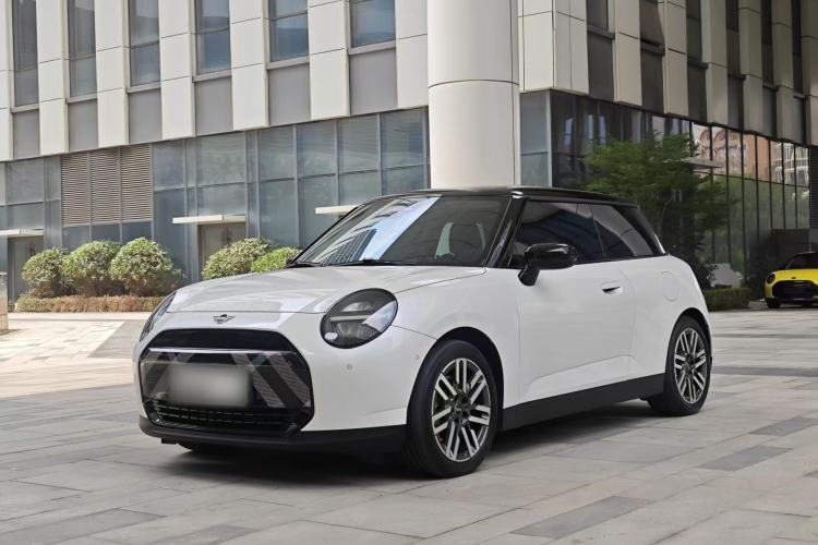 Gebrauchter MINI Electric COOPER 2024 456km COOPER E Classic Edition Guazi used car, China used car export, Used car for sale, Used cars, Cheapest cars for sale