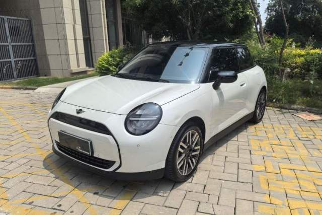 Used MINI Electric COOPER 2024 456km COOPER E Classic Edition
