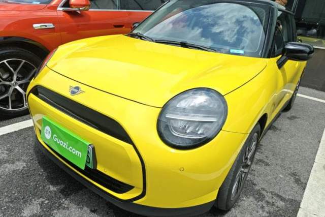 Used MINI Electric COOPER 2024 456km COOPER E Classic Edition