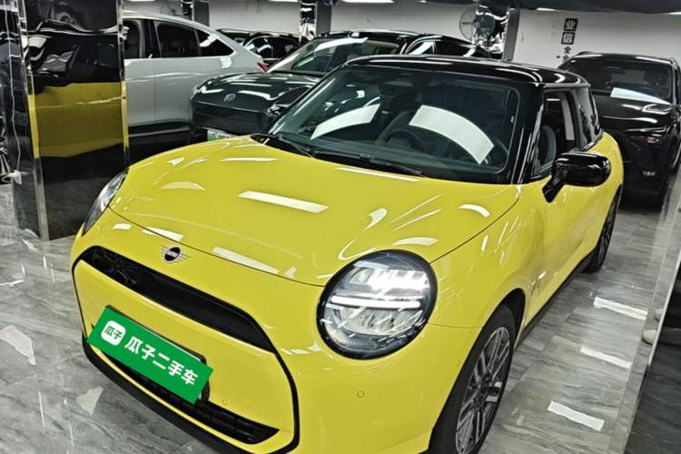 MINI Electric COOPER 2024 456km COOPER E Classic Edition