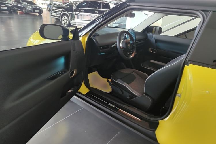Used MINI Electric COOPER 2024 456km COOPER E Classic Edition Driver Seat
