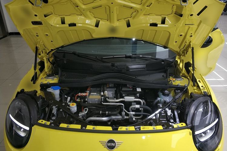Used MINI Electric COOPER 2024 456km COOPER E Classic Edition Engine Bay