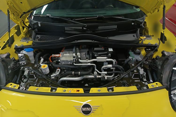 Used MINI Electric COOPER 2024 456km COOPER E Classic Edition Engine Bay