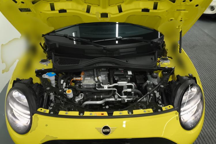 Used MINI Electric COOPER 2024 456km COOPER E Classic Edition Engine Bay