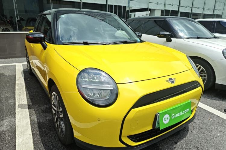 Used MINI Electric COOPER 2024 456km COOPER E Classic Edition Exterior 1