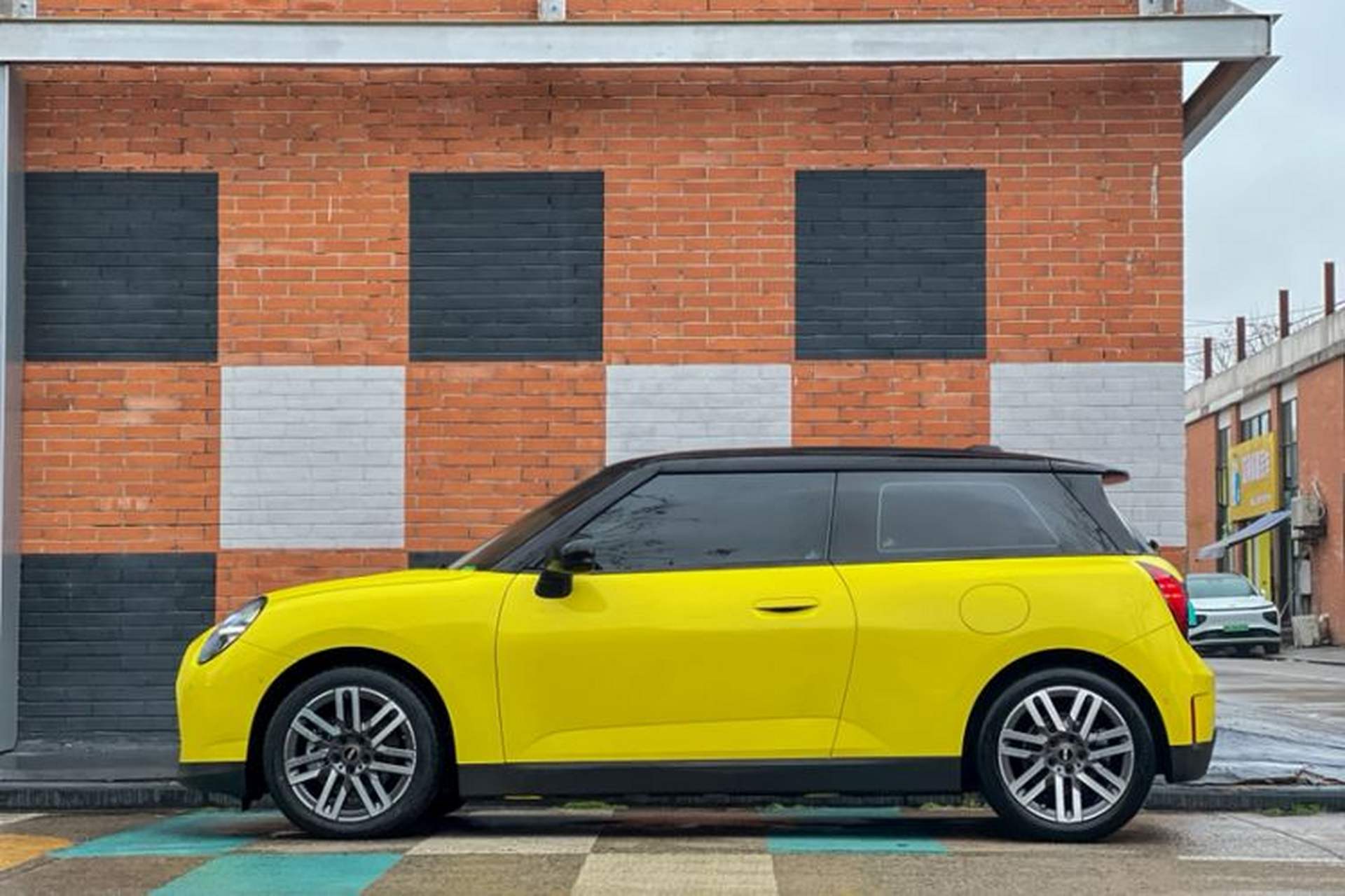 Used MINI Electric COOPER 2024 456km COOPER E Classic Edition Exterior 10