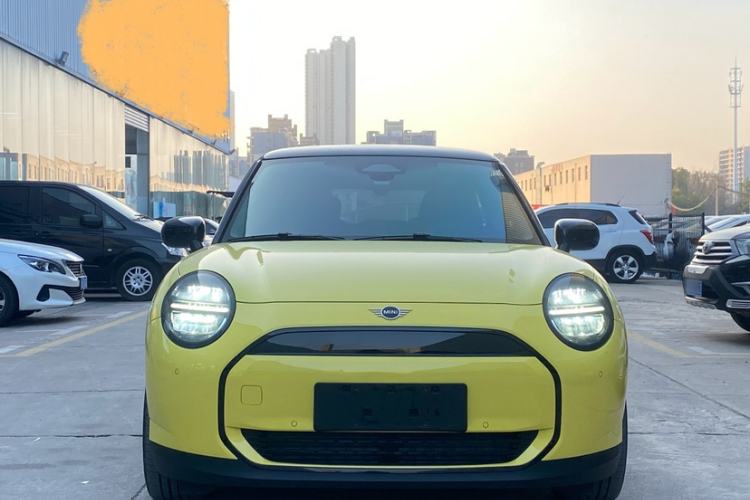 Used MINI Electric COOPER 2024 456km COOPER E Classic Edition Exterior 3