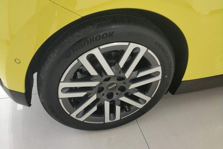 Used MINI Electric COOPER 2024 456km COOPER E Classic Edition Exterior 5
