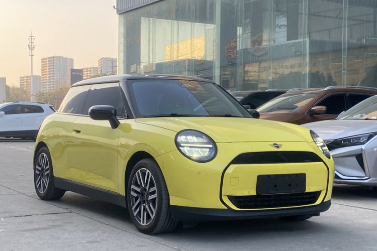Used MINI Electric COOPER 2024 456km COOPER E Classic Edition Exterior 5