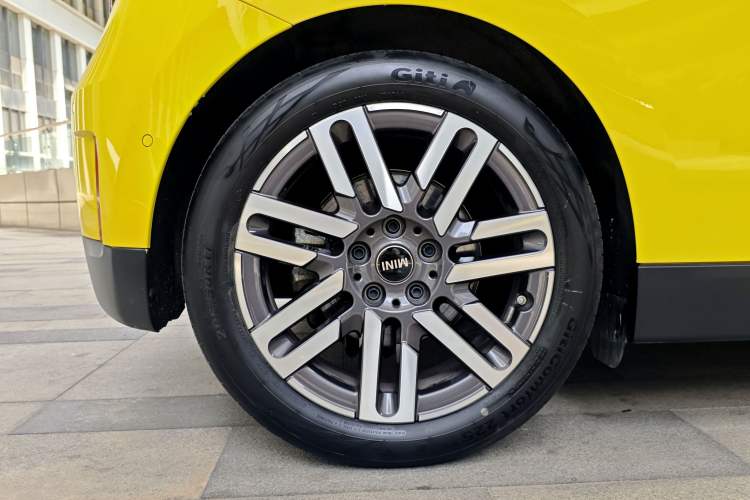 Used MINI Electric COOPER 2024 456km COOPER E Classic Edition Exterior 8