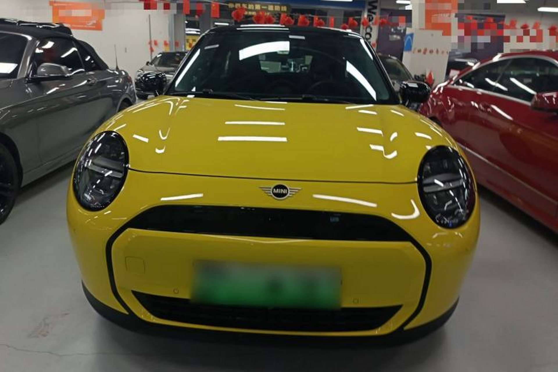 Used MINI Electric COOPER 2024 456km COOPER E Classic Edition Front