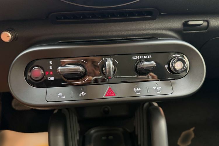 Used MINI Electric COOPER 2024 456km COOPER E Classic Edition Gear Lever