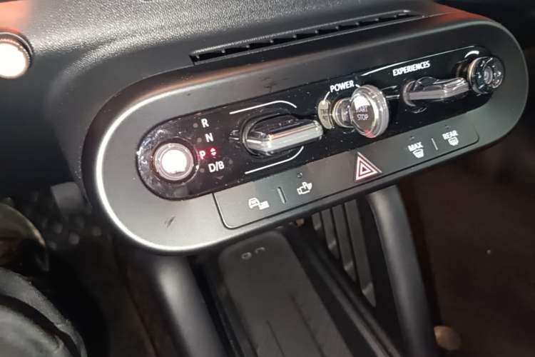 Used MINI Electric COOPER 2024 456km COOPER E Classic Edition Gear Lever