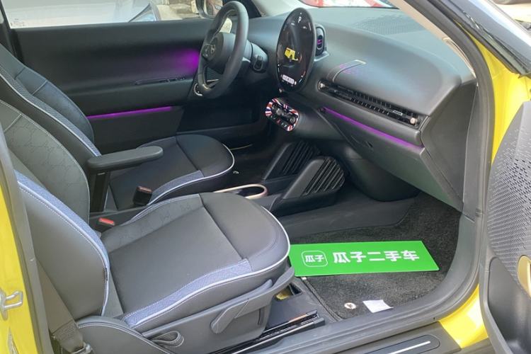 Used MINI Electric COOPER 2024 456km COOPER E Classic Edition Interior 1