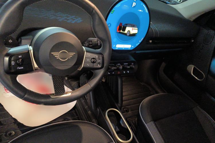 Used MINI Electric COOPER 2024 456km COOPER E Classic Edition Interior 2