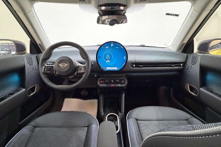 Used MINI Electric COOPER 2024 456km COOPER E Classic Edition Interior 3