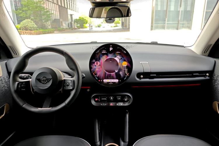 Used MINI Electric COOPER 2024 456km COOPER E Classic Edition Interior 3