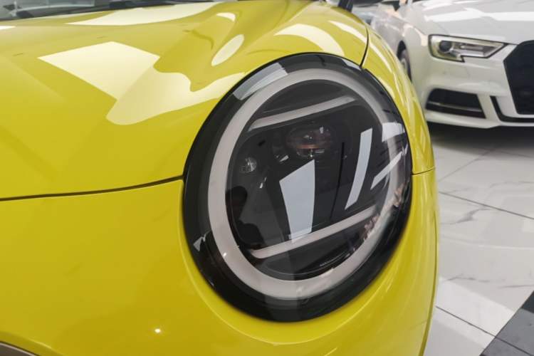 Used MINI Electric COOPER 2024 452km COOPER SE Artist Left Front Headlight