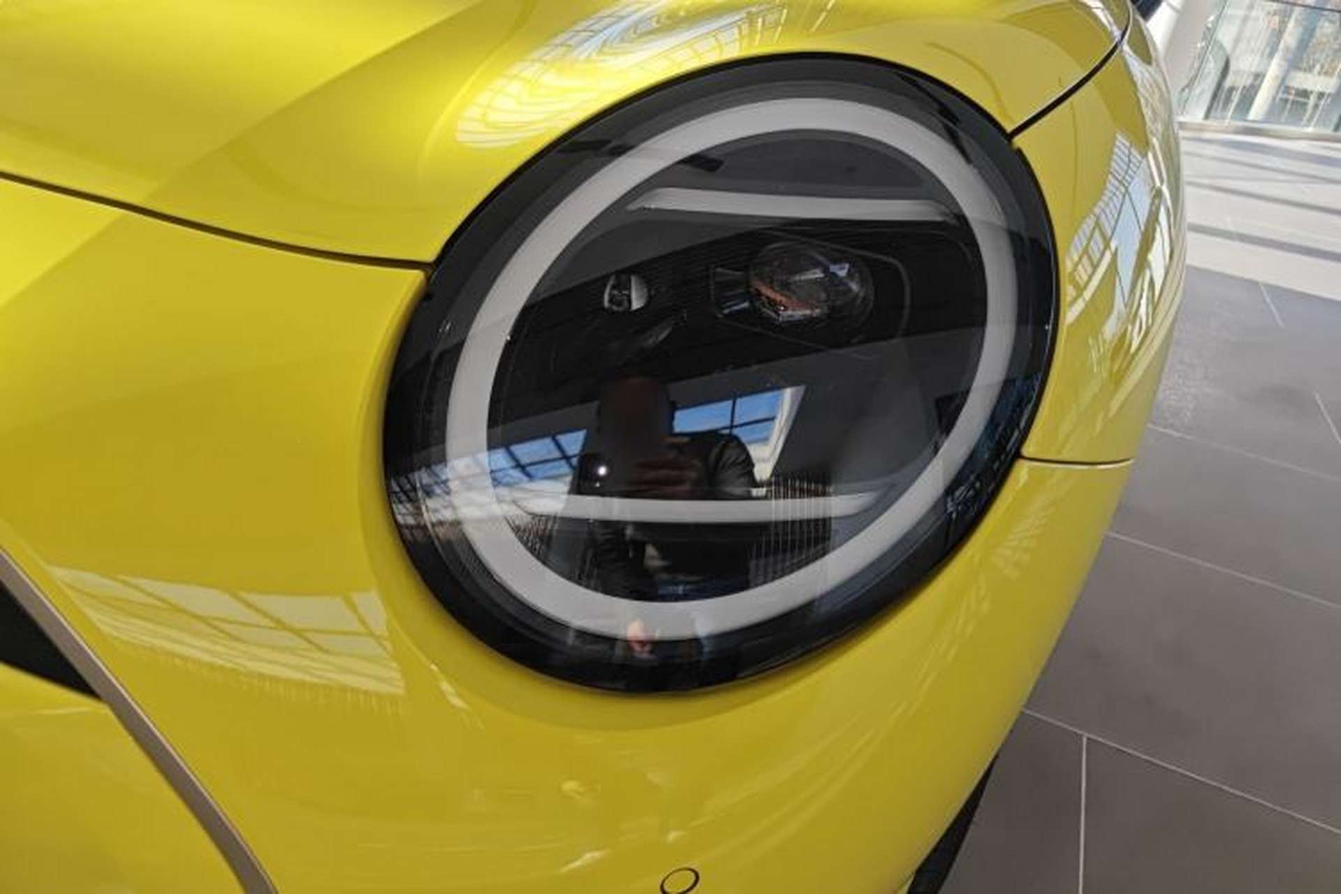 Used MINI Electric COOPER 2024 452km COOPER SE Artist Left Front Headlight