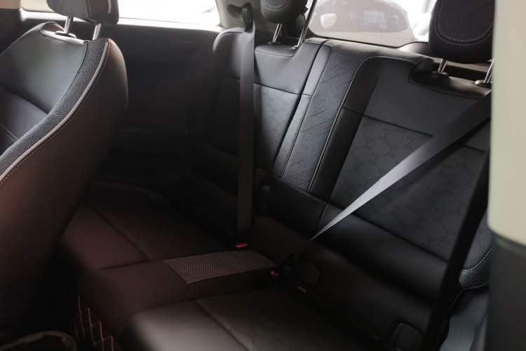 Used MINI Electric COOPER 2024 452km COOPER SE Artist Left Rear Seat