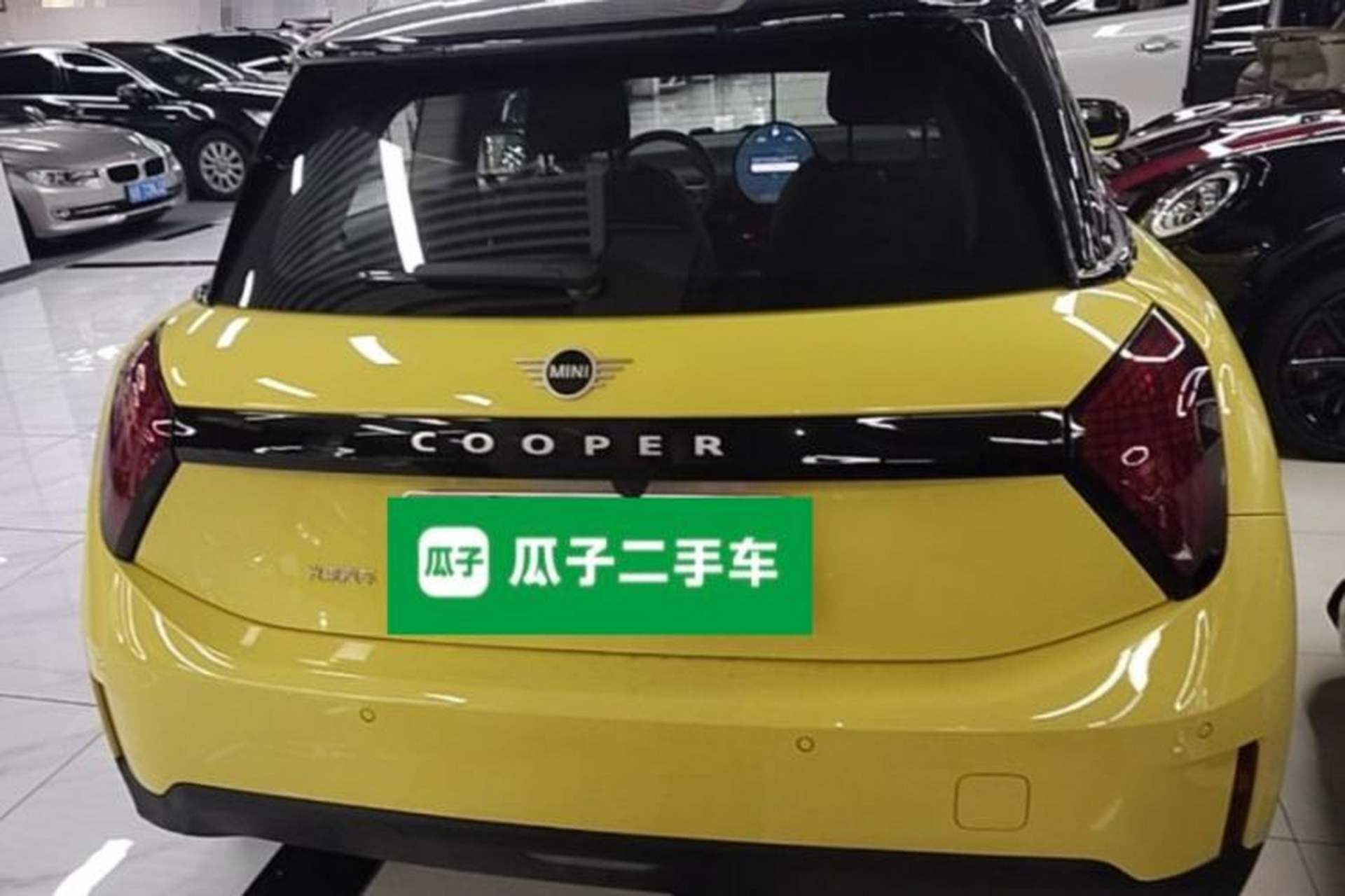 Used MINI Electric COOPER 2024 456km COOPER E Classic Edition Rear