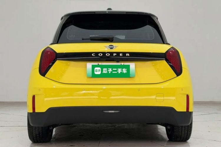 Used MINI Electric COOPER 2024 456km COOPER E Classic Edition Rear