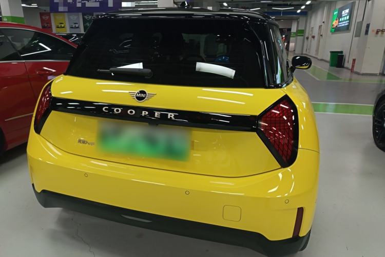 Used MINI Electric COOPER 2024 456km COOPER E Classic Edition Rear