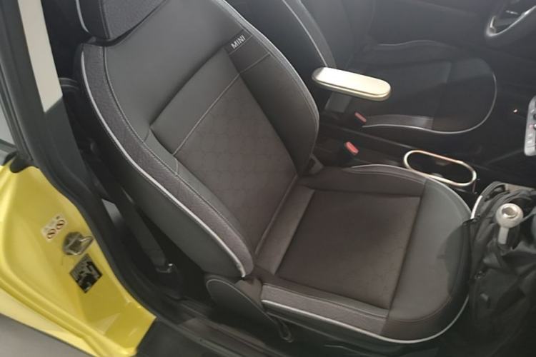 Used MINI Electric COOPER 2024 456km COOPER E Classic Edition Right Front Seat