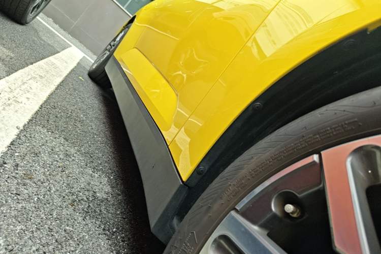 Used MINI Electric COOPER 2024 456km COOPER E Classic Edition Right Side Sill