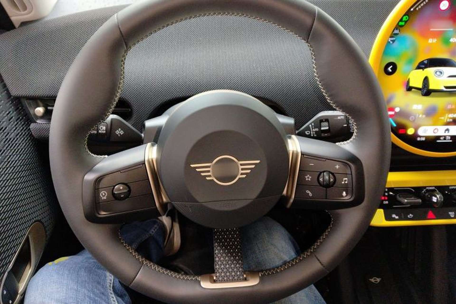 Used MINI Electric COOPER 2024 452km COOPER SE Artist Steering Wheel