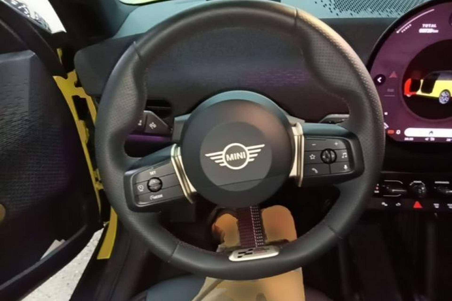 Used MINI Electric COOPER 2024 452km COOPER SE Racing Driver Steering Wheel