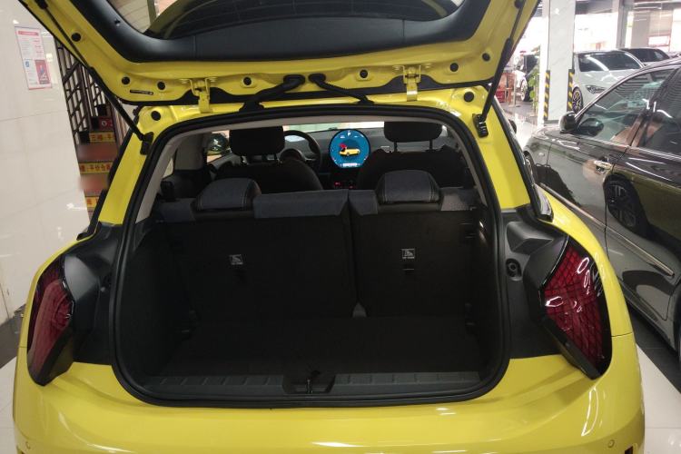 Used MINI Electric COOPER 2024 456km COOPER E Classic Edition Trunk