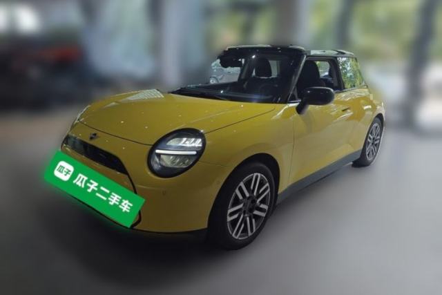 Used MINI Electric COOPER 2024 456km COOPER E Classic Edition
