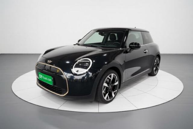 MINI Electric COOPER 2025 Model 463km COOPER SE Artist usado