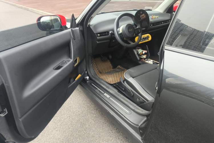 Used MINI Electric COOPER 2025 456km COOPER E Classic Style Driver Seat
