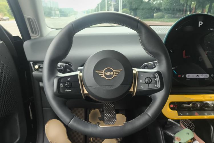 Used MINI Electric COOPER 2025 456km COOPER E Classic Style Steering Wheel