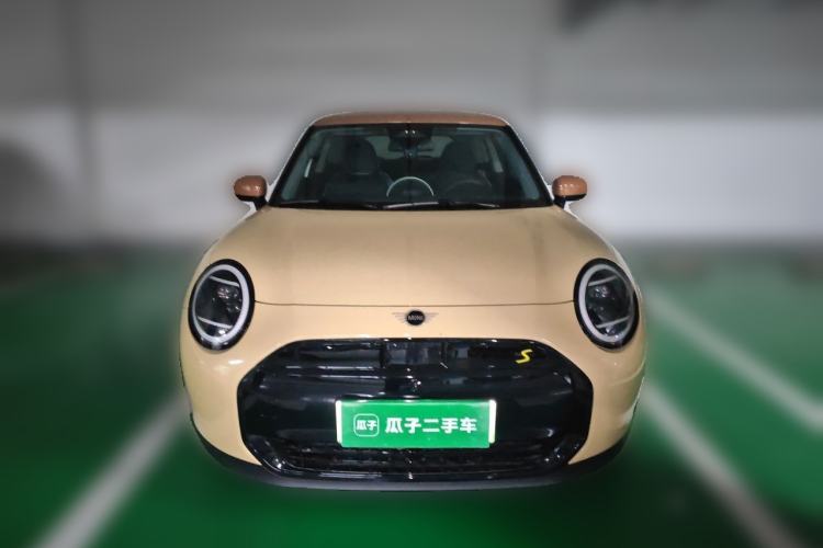 Used MINI Electric COOPER 2025 Model 463km COOPER SE Artist Front