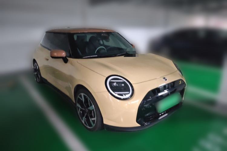 Used MINI Electric COOPER 2025 Model 463km COOPER SE Artist Front Right 45 Deg