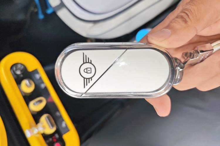 Used MINI Electric COOPER  Vehicle Key