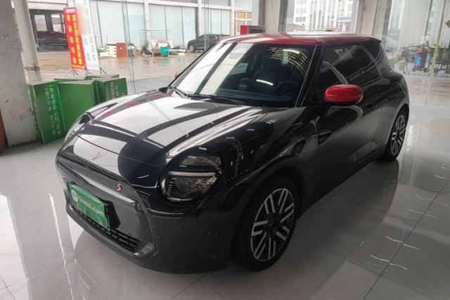 MINI Electric COOPER 2025 456km COOPER E Classic Style de segunda mano